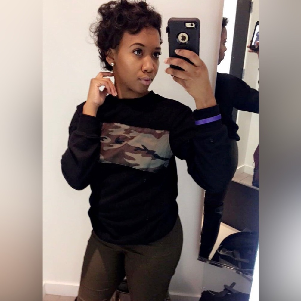 Forever 21 Black Crewneck Sweatshirt w/ Square Camo Pattern